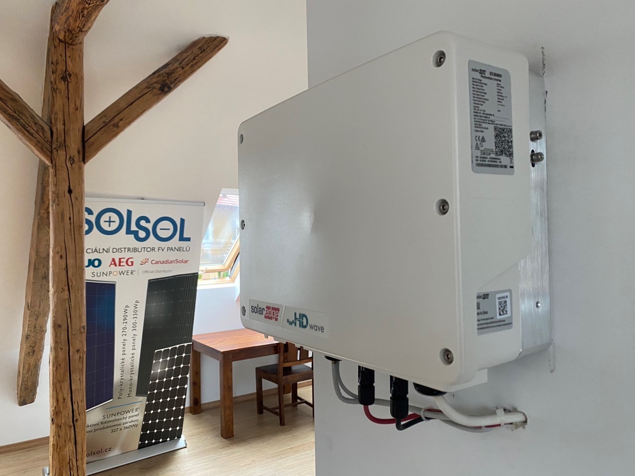 SOLSOL s.r.o. testovací centrum FVE s dobíječkou